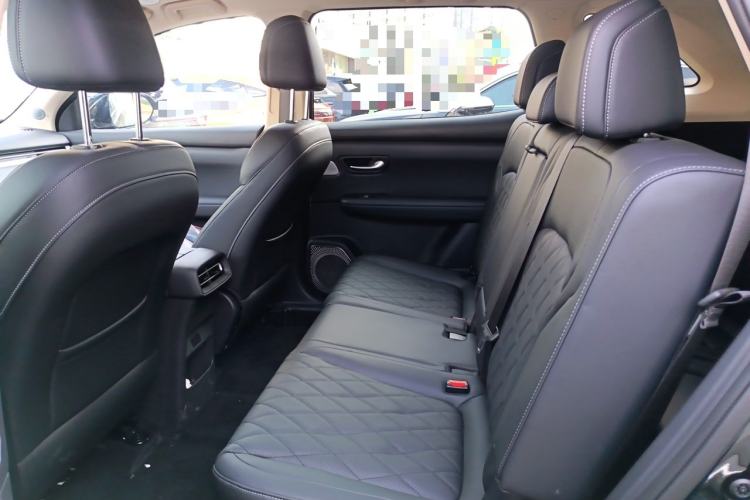 Used Landian E5 PLUS 2026 Model 230km Ultra-Long-Range Version Ultra 7-seater Left Rear Seat