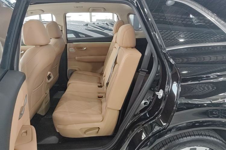 Used Landian E5 PLUS 2026 Model 165km Long-Range First-Adoption Version Ultra 7-seater Left Rear Seat