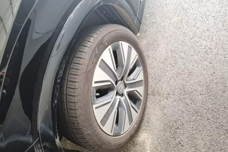 Used Landian E5 PLUS 2026 Model Standard-Range All-Wheel-Drive Performance Version Ultra Right Rear Wheel Hub