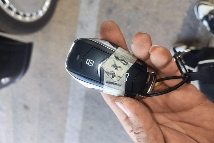 Used Landian E5 PLUS 2026 Model Standard-Range All-Wheel-Drive Performance Version Ultra Vehicle Key