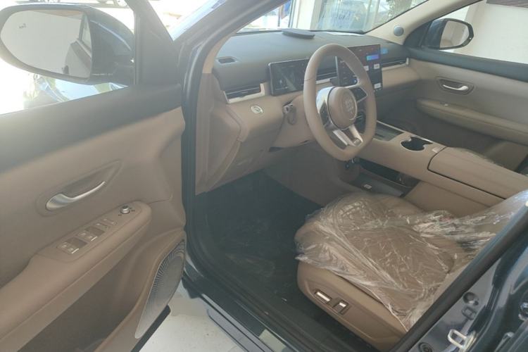 Used Landian E5 PLUS 2026 Model 230km Ultra-Long-Range Version Ultra 7-seater Driver Seat