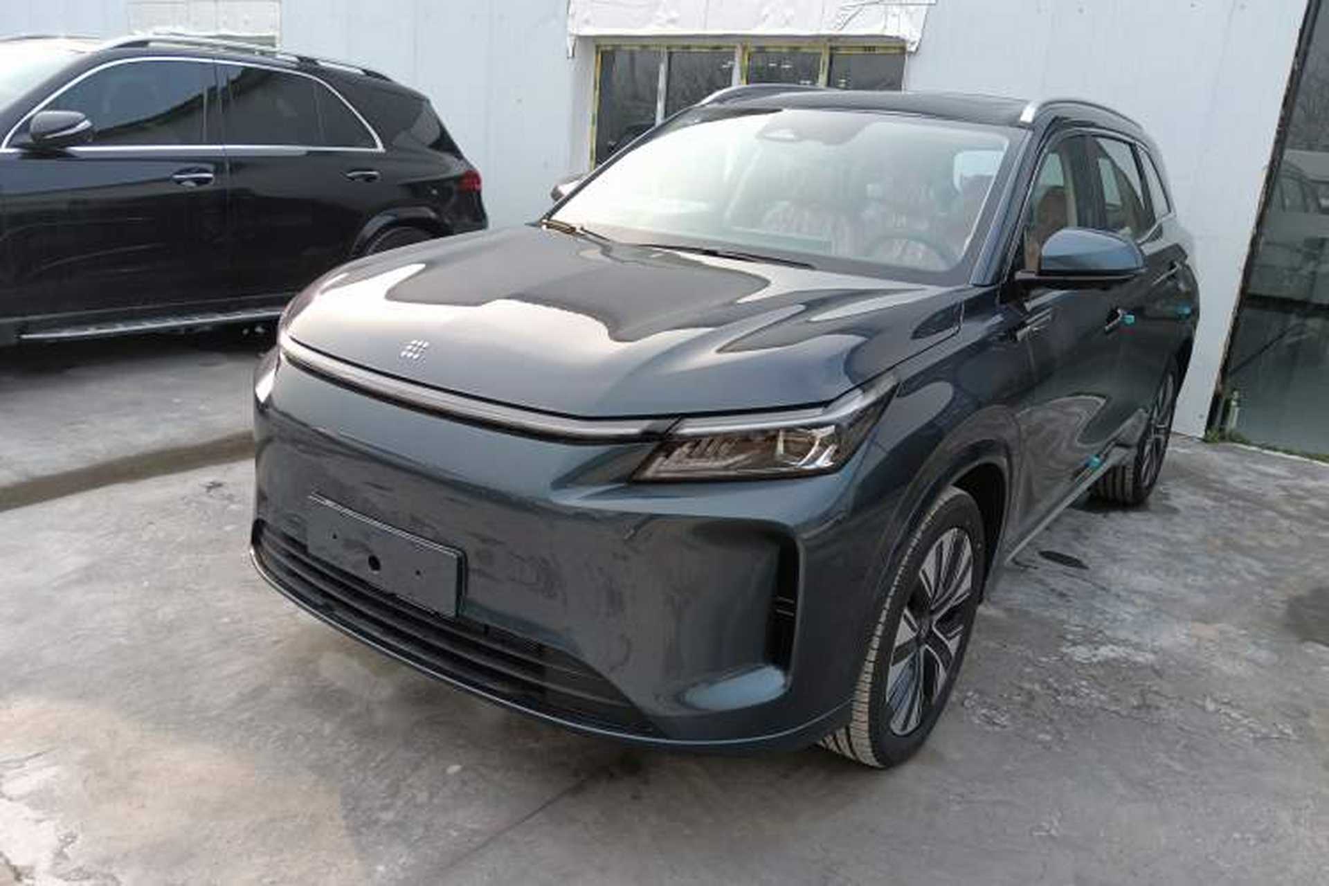 Used Landian E5 PLUS 2026 Model, 165km Long-Range First-Adoption Edition Max, 5-seater Front Left 45 Deg