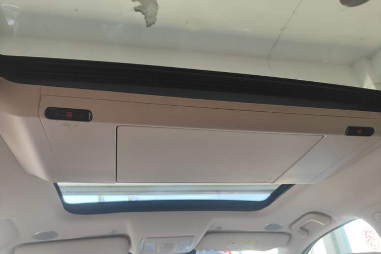 Used Landian E5 PLUS 2026 Model 230km Ultra-Long-Range Version Ultra 7-seater Headliner
