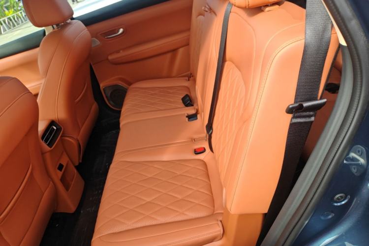Used Landian E5 PLUS 2026 Model 165km Long-Range First-Adoption Version Ultra 7-seater Left Rear Seat