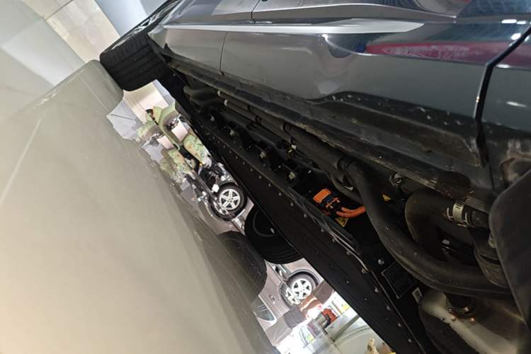 Used Landian E5 PLUS 2026 Model 230km Ultra-Long-Range Version Ultra 5-seater Left Side Sill