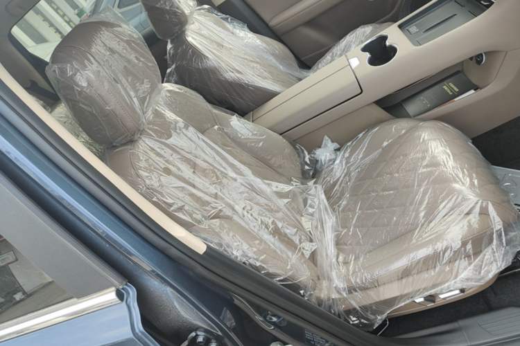 Used Landian E5 PLUS 2026 Model 230km Ultra-Long-Range Version Ultra 7-seater Right Front Seat