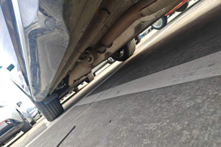 Used Landian E5 PLUS 2026 Model 165km Long-Range First-Adoption Version Ultra 7-seater Right Side Sill