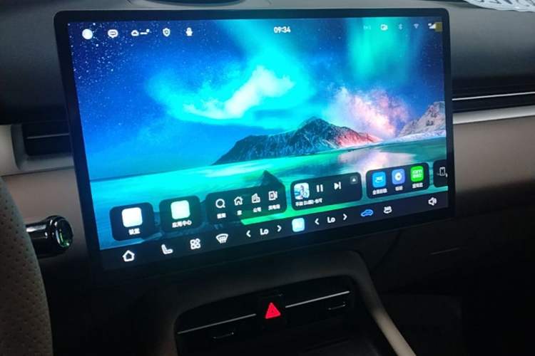 Used Landian E5 PLUS 2026 Model Standard-Range All-Wheel-Drive Performance Version Ultra Audio And AC Panel