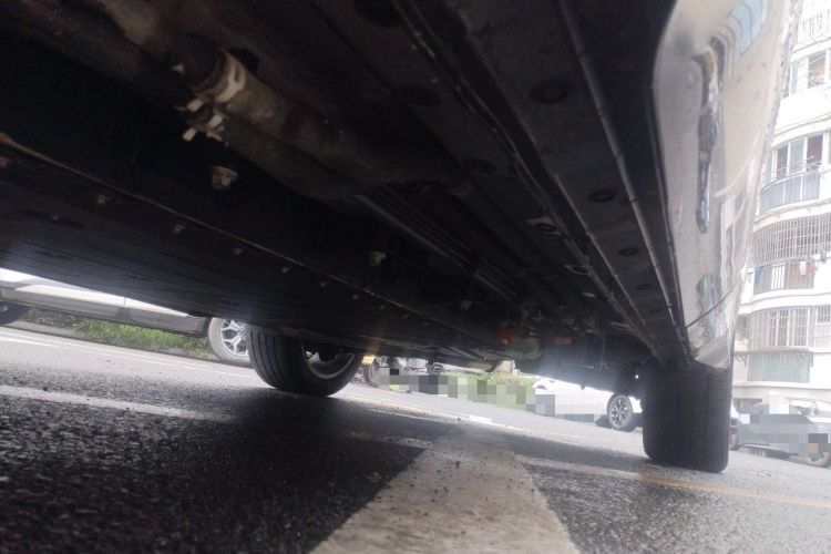 Used Landian E5 PLUS 2026 Model 165km Long-Range First-Adoption Version Ultra 7-seater Chassis Front Left