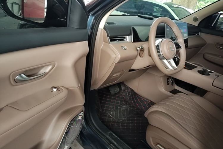 Used Landian E5 PLUS 2026 Model 230km Ultra-Long-Range Version Ultra 7-seater Driver Seat