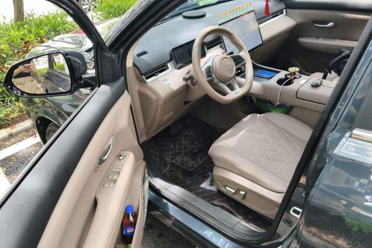 Used Landian E5 PLUS 2026 Model 230km Ultra-Long-Range Version Ultra 7-seater Driver Seat