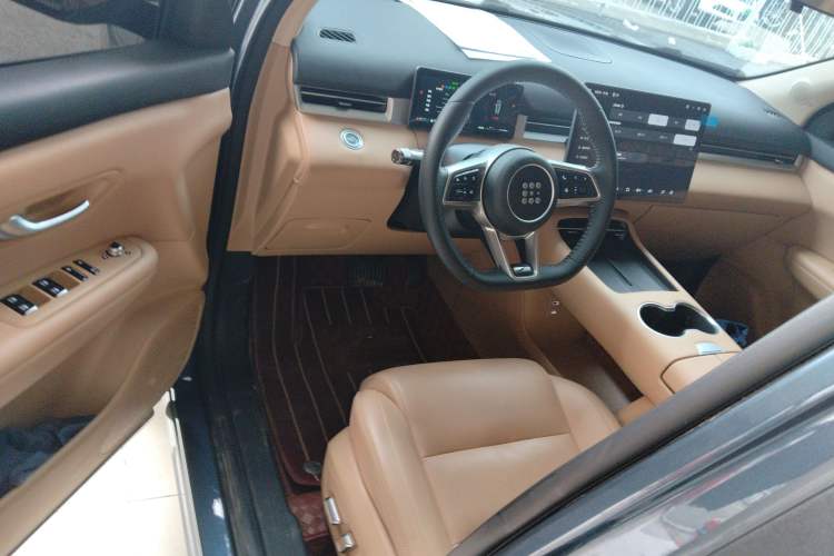 Used Landian E5 PLUS 2026 Model, 165km Long-Range First-Adoption Edition, 7-seater Driver Seat