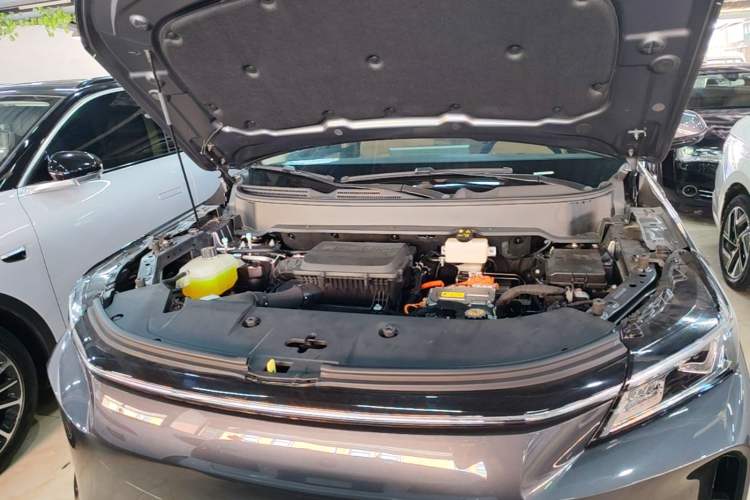 Used Landian E5 PLUS 2026 Model, 165km Long-Range First-Adoption Edition, 7-seater Engine Bay