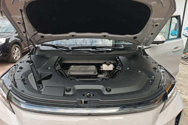 Used Landian E5 PLUS 2026 Model Standard-Range All-Wheel-Drive Performance Version Ultra Engine Bay