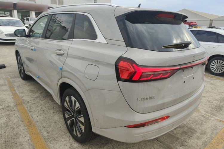 Used Landian E5 PLUS 2026 Model 230km Ultra-Long-Range Version Ultra 7-seater Exterior 2
