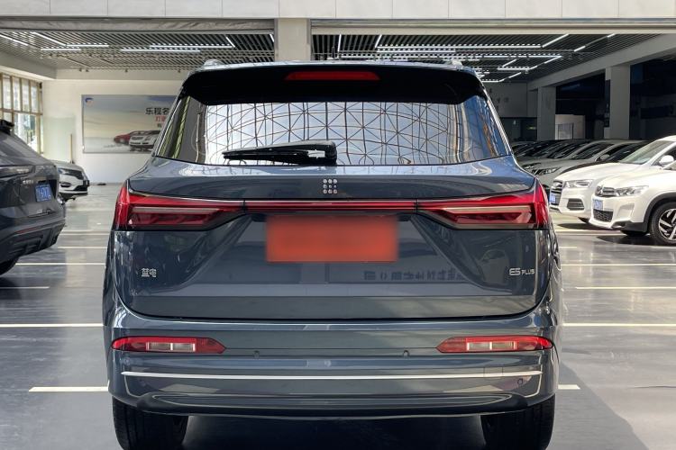 Used Landian E5 PLUS 2026 Model 165km Long-Range First-Adoption Version Ultra 5-seater Exterior 4