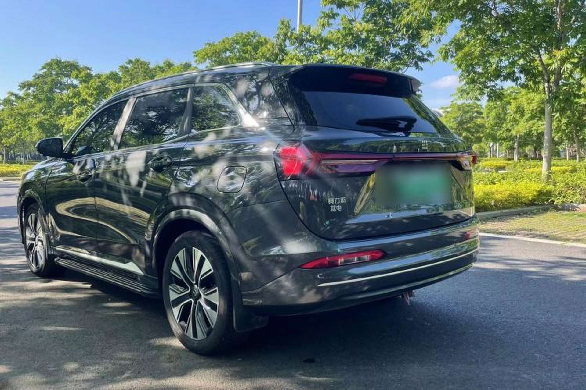 Used Landian E5 PLUS 2026 Model 165km Long-Range First-Adoption Version Ultra 7-seater Exterior 6