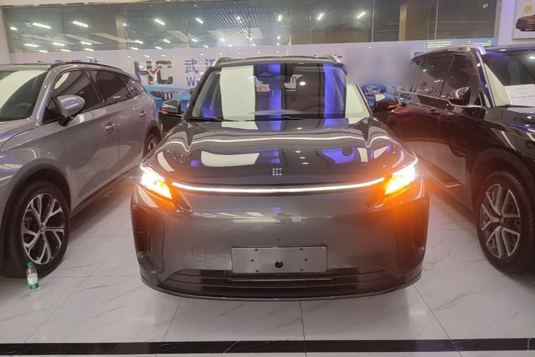 Used Landian E5 PLUS 2026 Model 165km Long-Range First-Adoption Version Ultra 7-seater Front