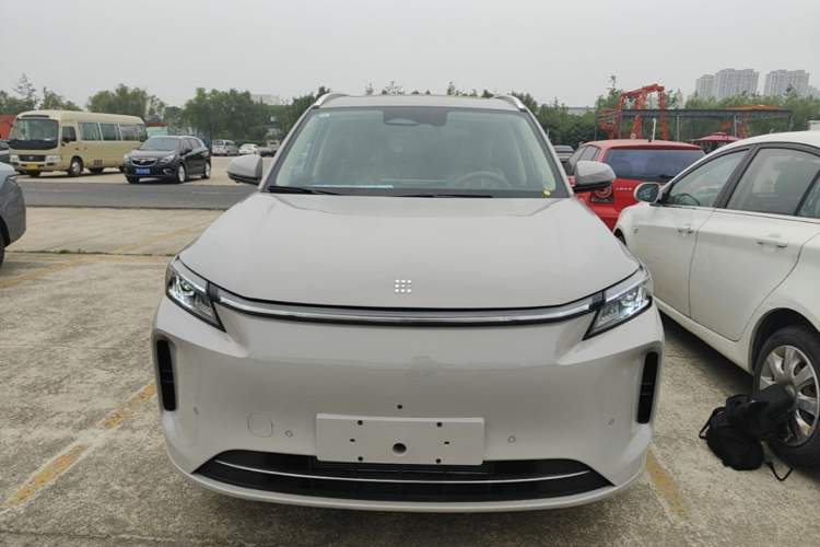 Used Landian E5 PLUS 2026 Model 230km Ultra-Long-Range Version Ultra 7-seater Front