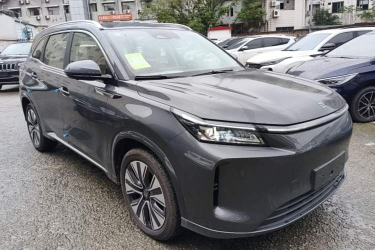 Used Landian E5 PLUS 2026 Model, 165km Long-Range First-Adoption Edition Max, 7-seater Front Right 45 Deg
