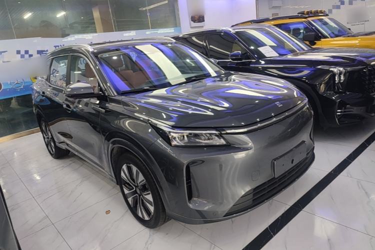 Used Landian E5 PLUS 2026 Model 165km Long-Range First-Adoption Version Ultra 7-seater Front Right 45 Deg