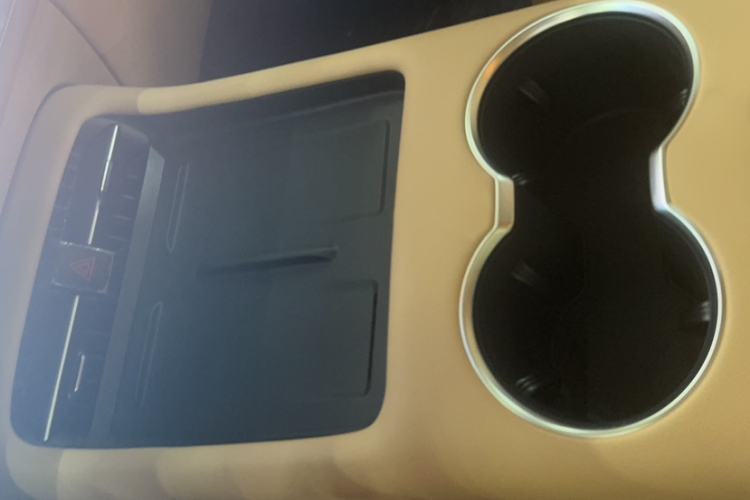 Used Landian E5 PLUS 2026 Model, 165km Long-Range First-Adoption Edition, 7-seater Gear Lever