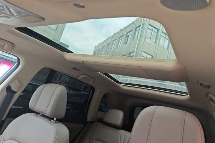 Used Landian E5 PLUS 2026 Model Standard-Range All-Wheel-Drive Performance Version Ultra Headliner