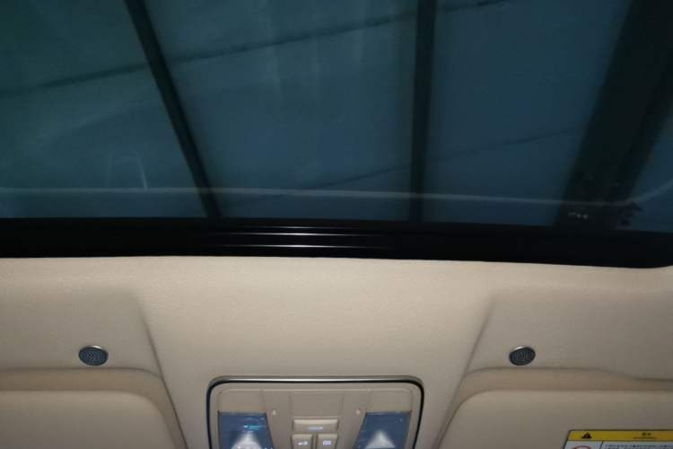 Used Landian E5 PLUS 2026 Model 230km Ultra-Long-Range Version Ultra 5-seater Headliner