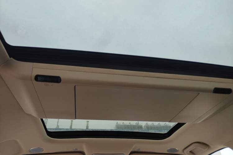 Used Landian E5 PLUS 2026 Model 230km Ultra-Long-Range Version Ultra 7-seater Headliner