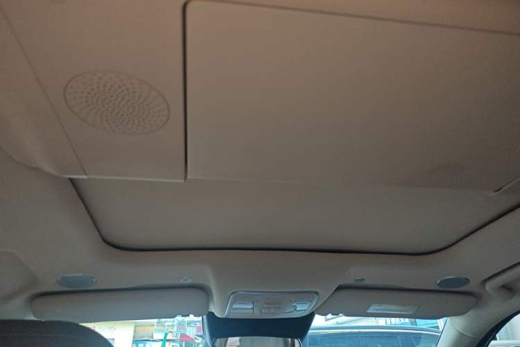 Used Landian E5 PLUS 2026 Model 230km Ultra-Long-Range Version Ultra 5-seater Headliner