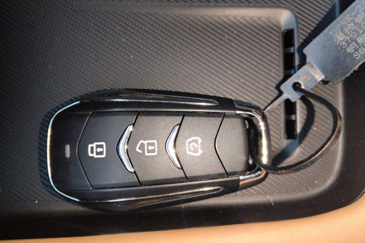 Used Landian E5 PLUS 2026 Model, 165km Long-Range First-Adoption Edition, 7-seater Interior 1