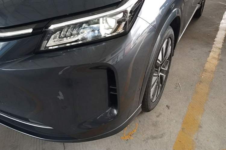 Used Landian E5 PLUS 2026 Model 230km Ultra-Long-Range Version Ultra 7-seater Left Front Headlight