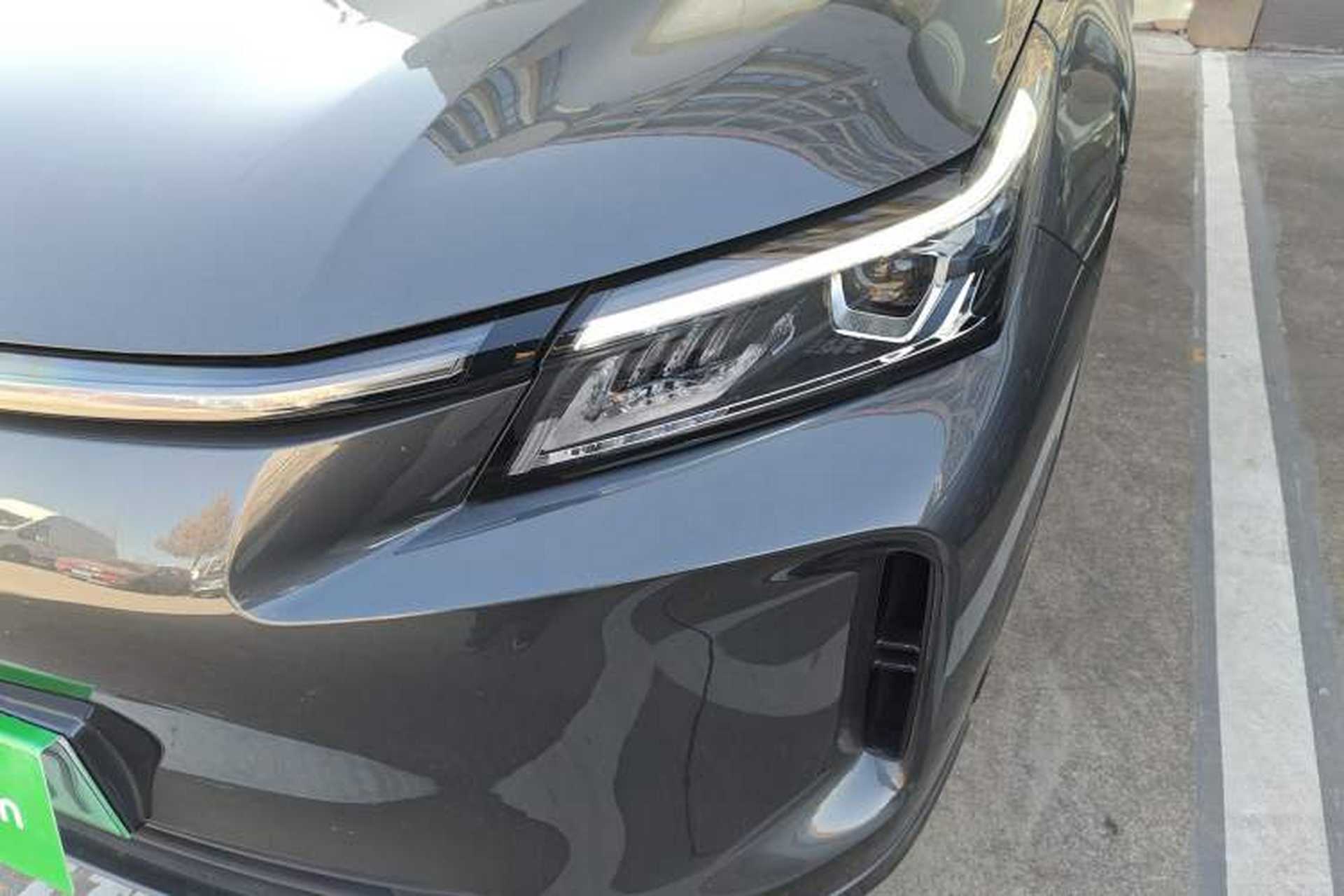 Used Landian E5 PLUS 2026 Model 165km Long-Range First-Adoption Version Ultra 7-seater Left Front Headlight