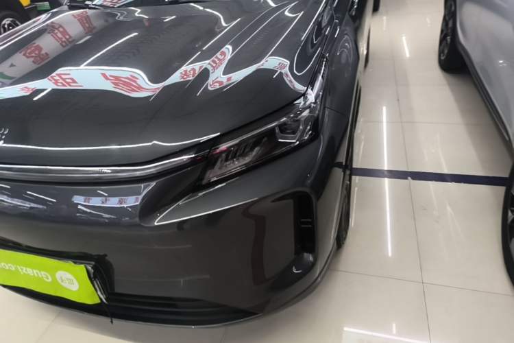 Used Landian E5 PLUS 2026 Model 165km Long-Range First-Adoption Version Ultra 7-seater Left Front Headlight