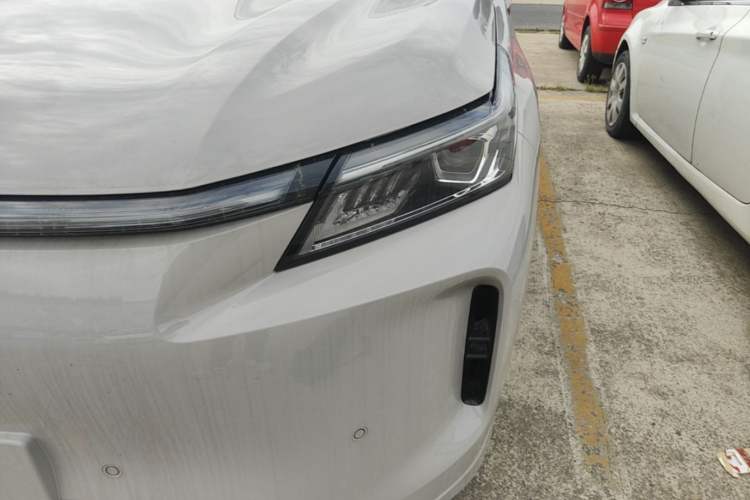 Used Landian E5 PLUS 2026 Model 230km Ultra-Long-Range Version Ultra 7-seater Left Front Headlight