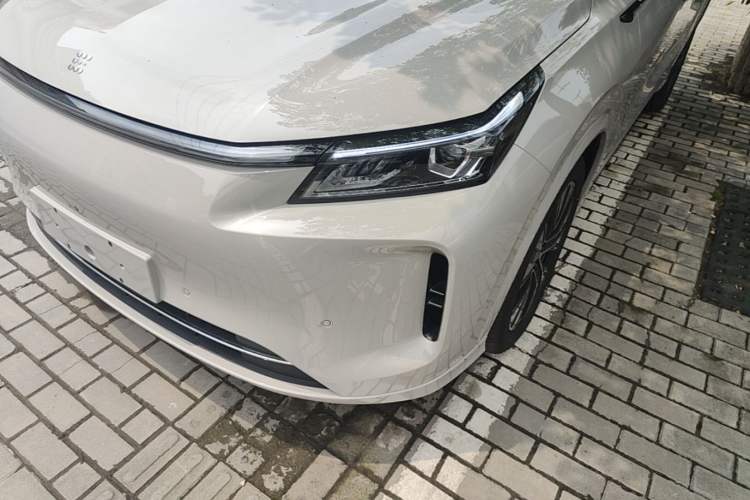 Used Landian E5 PLUS 2026 Model 230km Ultra-Long-Range Version Ultra 5-seater Left Front Headlight