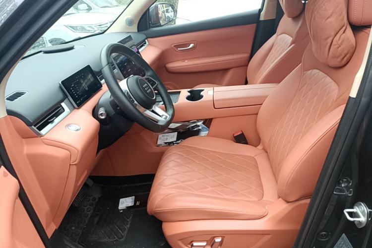 Used Landian E5 PLUS 2026 Model 165km Long-Range First-Adoption Version Ultra 7-seater Left Front Seat