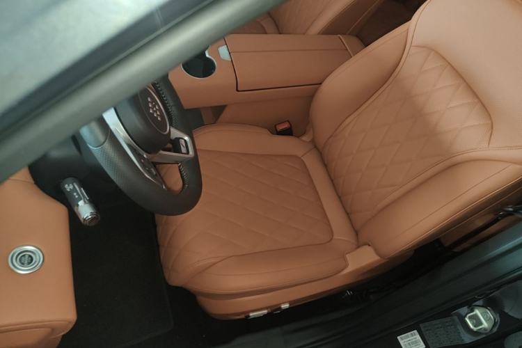 Used Landian E5 PLUS 2026 Model 165km Long-Range First-Adoption Version Ultra 7-seater Left Front Seat