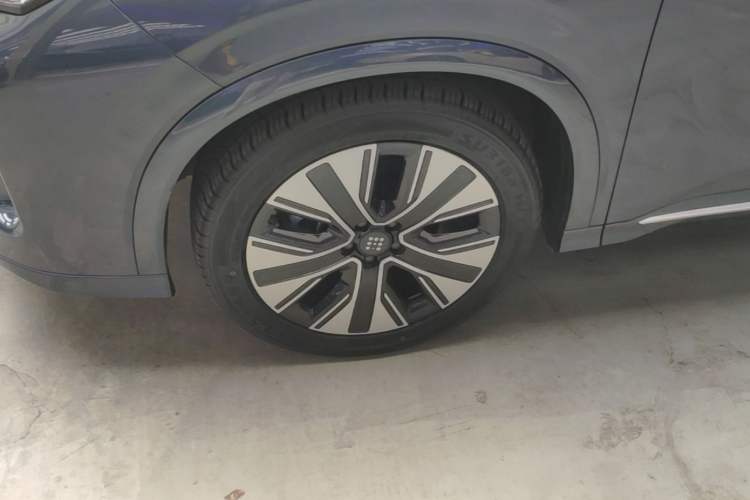 Used Landian E5 PLUS 2026 Model 165km Long-Range First-Adoption Version Ultra 5-seater Left Front Wheel Hub