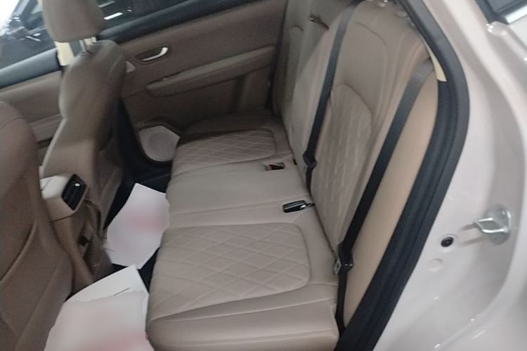 Used Landian E5 PLUS 2026 Model Standard-Range All-Wheel-Drive Performance Version Ultra Left Rear Seat