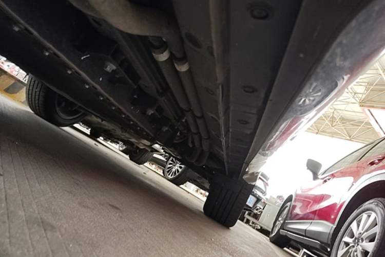 Used Landian E5 PLUS 2026 Model 230km Ultra-Long-Range Version Ultra 7-seater Left Side Sill