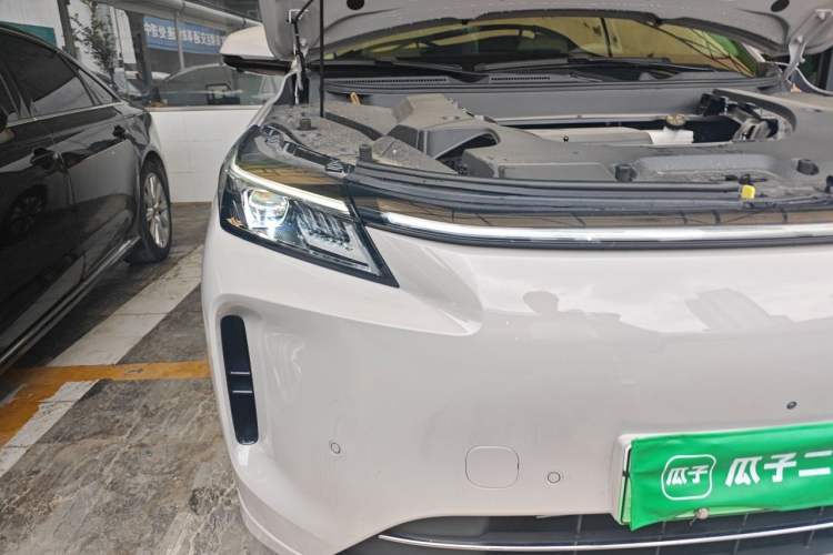 Used Landian E5 PLUS 2026 Model 230km Ultra-Long-Range Version Ultra 5-seater Right Front Headlight