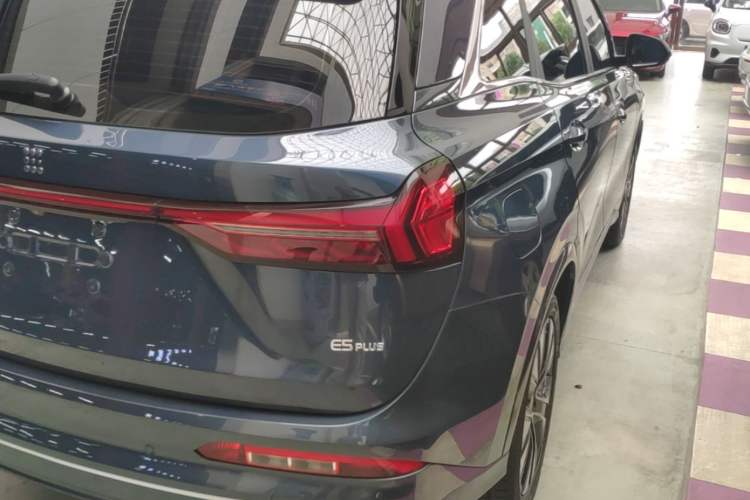 Used Landian E5 PLUS 2026 Model 165km Long-Range First-Adoption Version Ultra 5-seater Right Rear Taillight