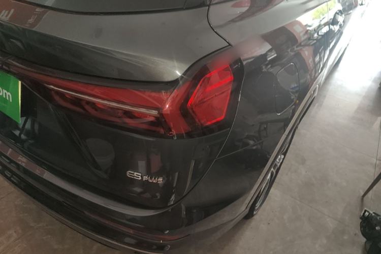 Used Landian E5 PLUS 2026 Model 165km Long-Range First-Adoption Version Ultra 7-seater Right Rear Taillight