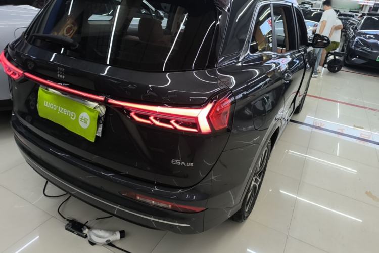 Used Landian E5 PLUS 2026 Model 165km Long-Range First-Adoption Version Ultra 7-seater Right Rear Taillight