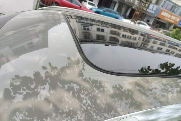 Used Landian E5 PLUS 2026 Model 230km Ultra-Long-Range Version Ultra 5-seater Roof
