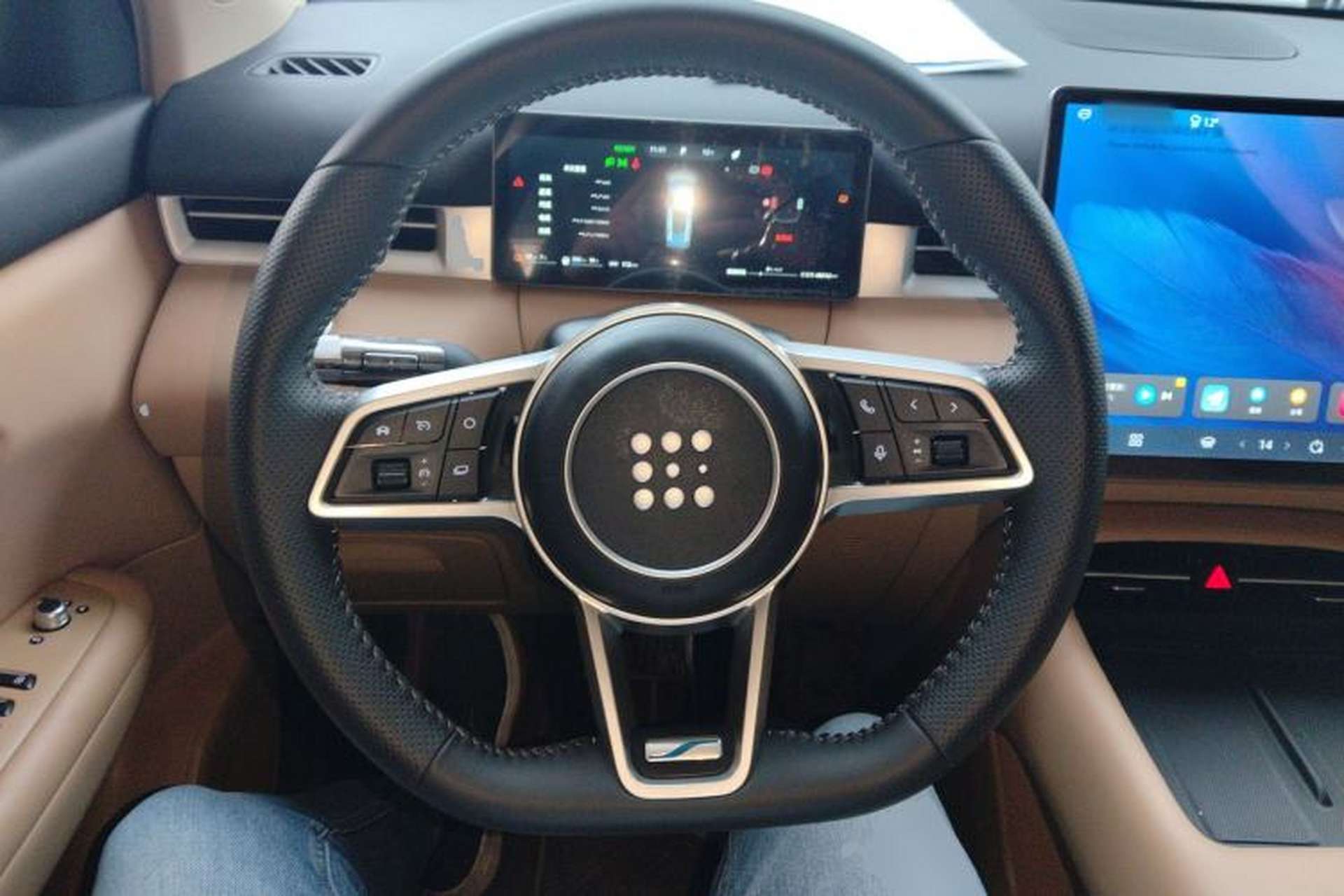 Used Landian E5 PLUS 2026 Model, 165km Long-Range First-Adoption Edition, 7-seater Steering Wheel