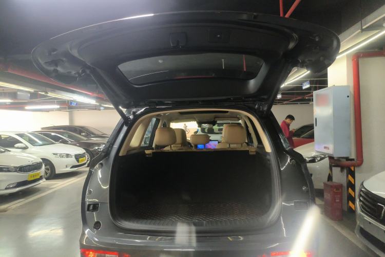 Used Landian E5 PLUS 2026 Model 165km Long-Range First-Adoption Version Ultra 5-seater Trunk