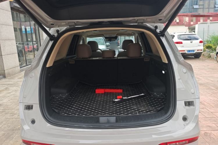 Used Landian E5 PLUS 2026 Model Standard-Range All-Wheel-Drive Performance Version Ultra Trunk