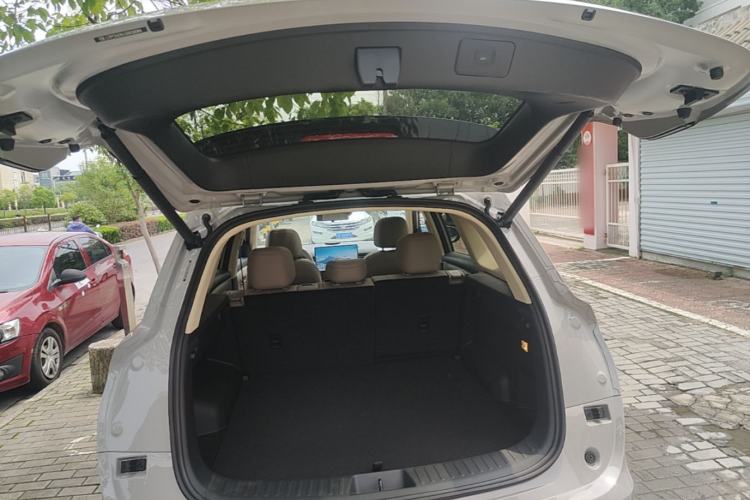 Used Landian E5 PLUS 2026 Model 230km Ultra-Long-Range Version Ultra 5-seater Trunk